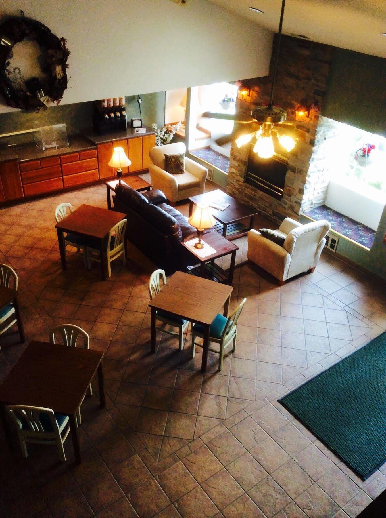 Forty Club Inn Deerwood Zewnętrze zdjęcie