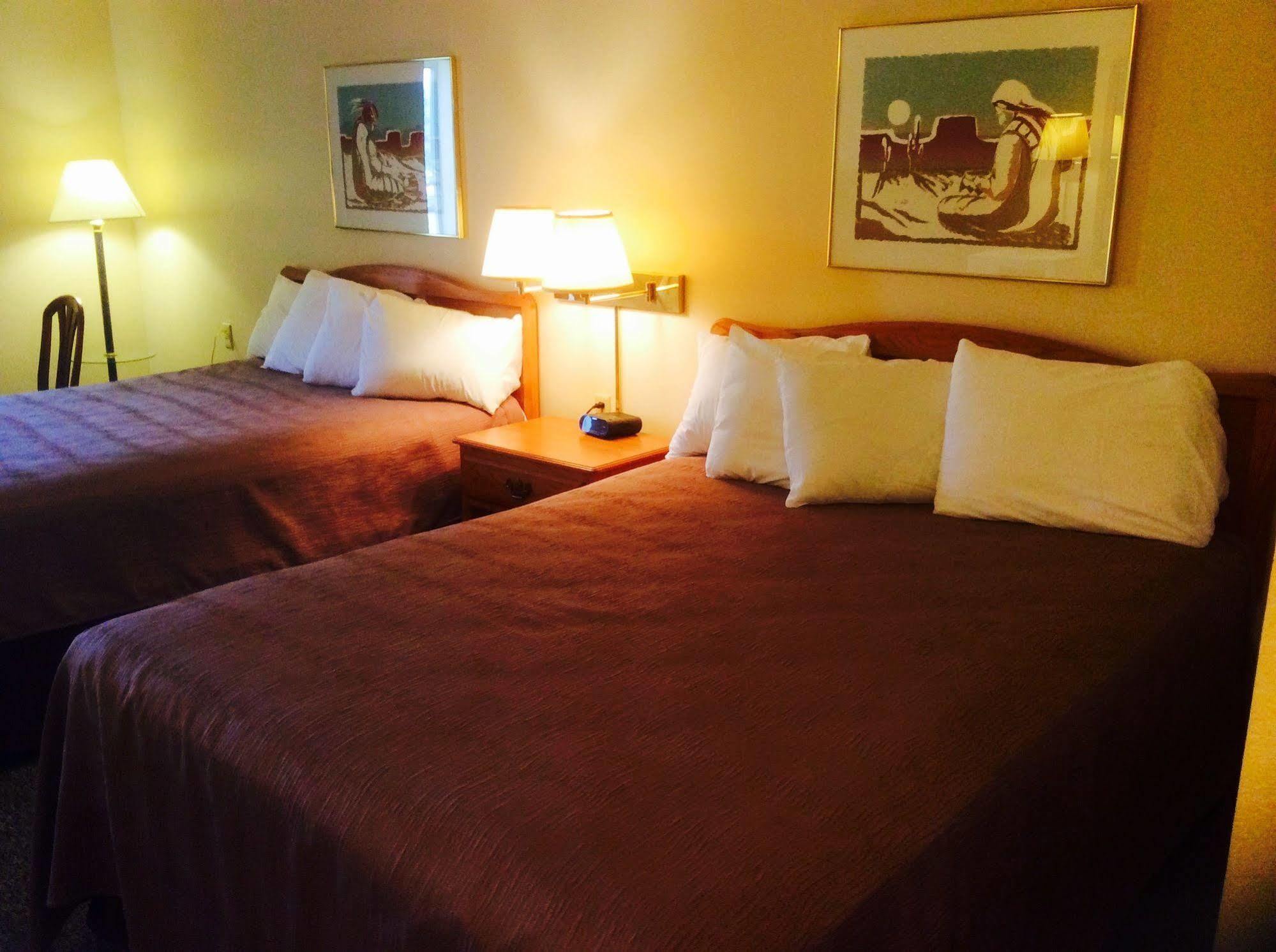 Forty Club Inn Deerwood Zewnętrze zdjęcie